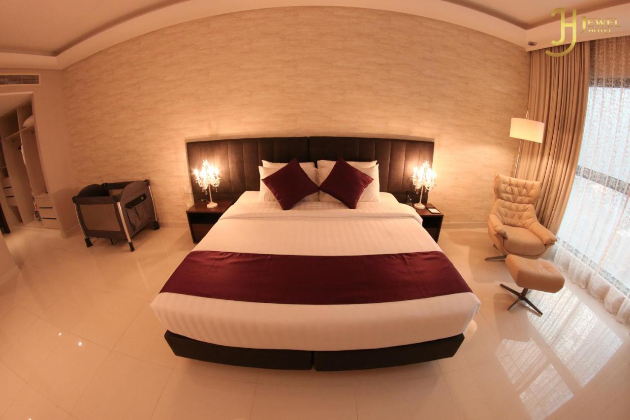 Sunday Luxury Downtown Adliya Formerly Jewel Hotel Манама Екстер'єр фото